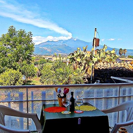 فيلا Casa Del Sole Con Vista Sull'Etna A 200 Mt Dal Mare أتشيريالي المظهر الخارجي الصورة