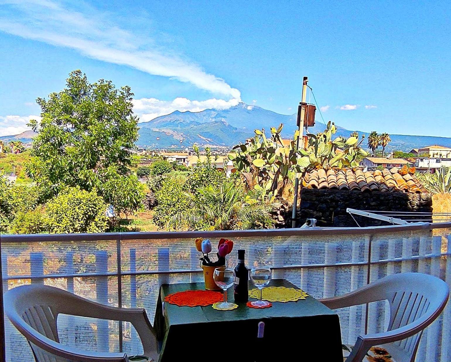 فيلا Casa Del Sole Con Vista Sull'Etna A 200 Mt Dal Mare أتشيريالي المظهر الخارجي الصورة